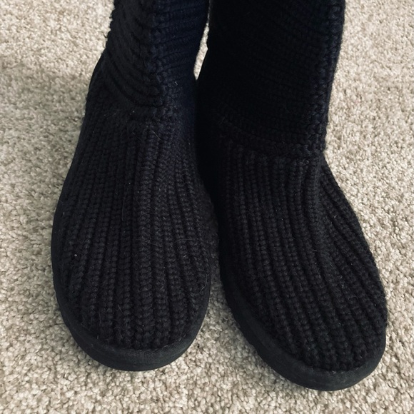 Ugg Classic Cardy, like new. - Picture 3 of 7